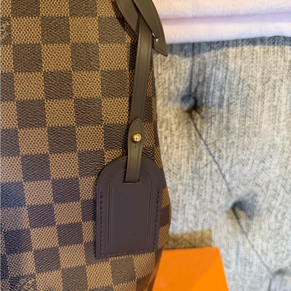 Louis Vuitton Brown Checkered Shoulder Bag - Picture 7 of 16